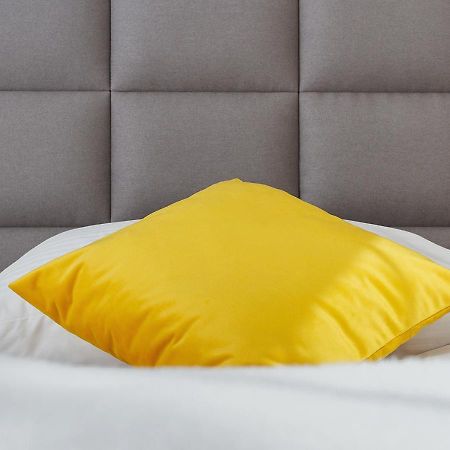 Aaron Aparthotel Kraków Exteriör bild