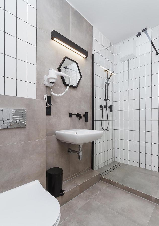 Aaron Aparthotel Kraków Exteriör bild