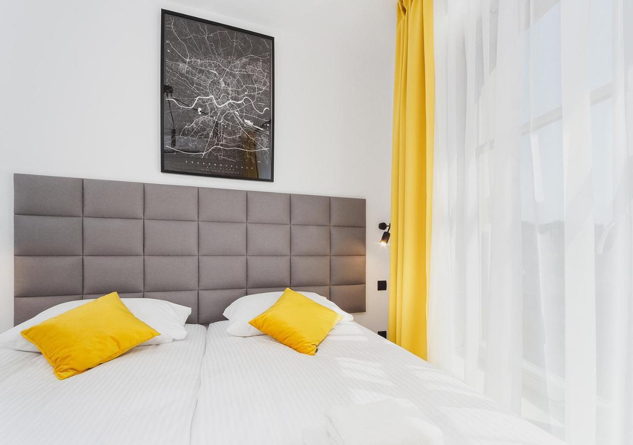 Aaron Aparthotel Kraków Exteriör bild